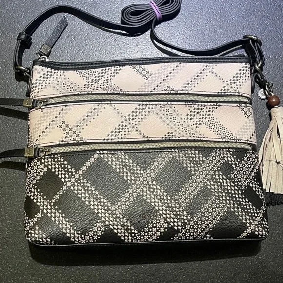 Le Sak Stylish Black and White Crossbody Bag - Picture 3 of 11